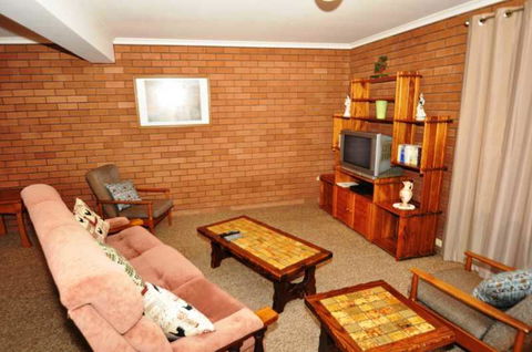 16 Haddrill Parade - Australia Accommodation 1