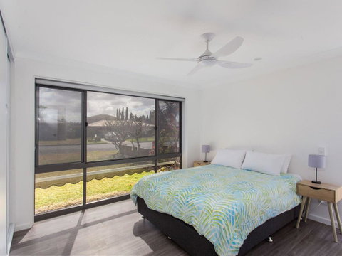 18 Rest Point - Australia Accommodation 0