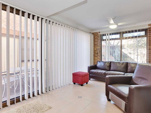 2 'Plattens' 15 Kurrawa Close - Great Duplex So Close To The Water - Australia Accommodation 1