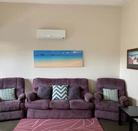 2 Bed Rooms Granny Flat - Complete Privacy - Australia Accommodation