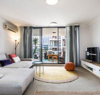 2 Bedroom 2 Bathroom Apt with Balcony and Parking - Australia Accommodation