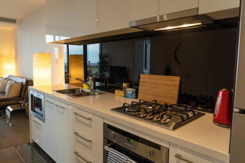 2 Bedroom Apartment With City Views - Australia Accommodation 1
