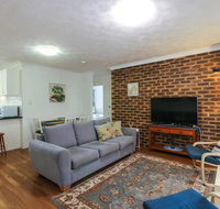 2 Bedroom St Lucia Apartment close to UQ and CityCat - Australia Accommodation