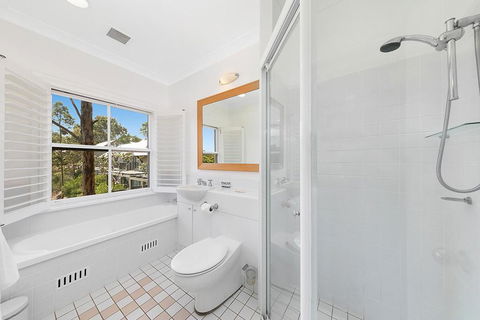 2 Bedroom Villa @ Oaks Cypress Lakes Resort - Australia Accommodation 3