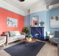 2-Bed Apartment Metres From Coogee Beach and Dining - Australia Accommodation