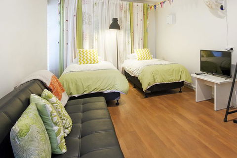 2/22 Stevens - Australia Accommodation 1
