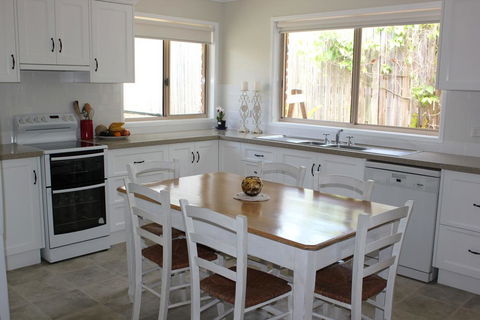 2/51 Carlo Road - Rainbow Beach - Australia Accommodation 3