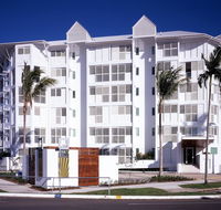 201 Lake Street - Australia Accommodation