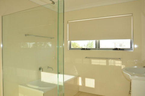 21 Tingira Close - Family Home In A Quiet Street Enjoying Ocean Views - Australia Accommodation 2