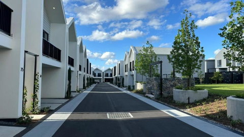 Brand-new Entire Terrace Home - Australia Accommodation 2
