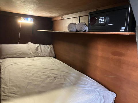 C And C Backpack - Australia Accommodation 4