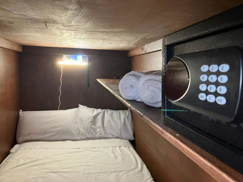 C And C Backpack - Australia Accommodation 3