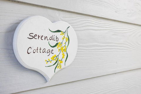Cosy Adelaide Hills Getaway - Australia Accommodation 1