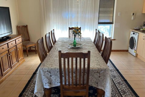 Croydon Beautiful Entire Top Floor 200sqm - Australia Accommodation 4