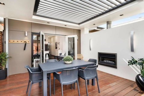 Cute As A Button - Picket Fence 3 Bed Stylish Home - Australia Accommodation 0