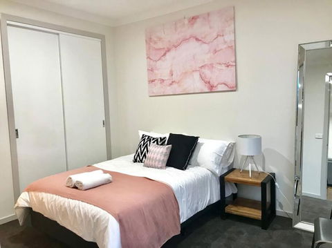 D112 Braybrook Central Stay-Great Getaway - Australia Accommodation 0