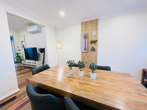 D141 Your Joyful Vacation - Australia Accommodation 4