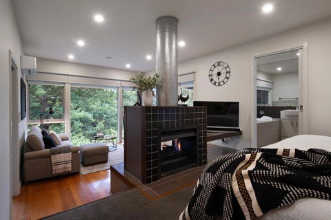 Daylesford Spa Villa 5 - Australia Accommodation 0