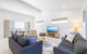 Daze On Dowling 25b Dowling Street WiFi, Air Conditioning 700 Metres To The Water - thumb 3