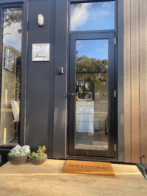 Delightfully Tiny By Tiny Away - Australia Accommodation 3
