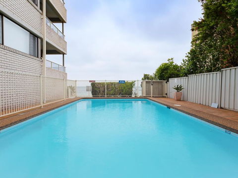 3 'Bangalee' 41 Soldiers Point Rd - Fantastic Waterfront Unit With Pool, WIFI & Chromecast - Australia Accommodation 1