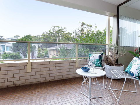 3 'Bangalee' 41 Soldiers Point Rd - Fantastic Waterfront Unit With Pool, WIFI & Chromecast - Australia Accommodation 2