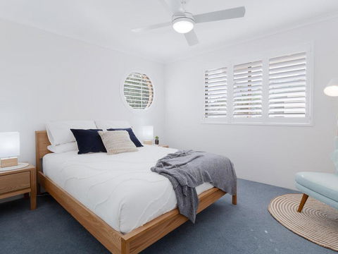 3 'Pelican Sands', 83 Soldiers Point Rd - Stunning Waterfront Unit With Magical Water Views & Air Conditioning - Australia Accommodation 3