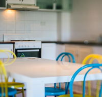 3 Bedroom Apartment / Spence St - Australia Accommodation
