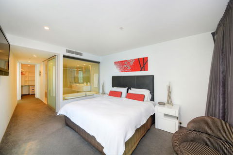 3 Bedroom Ocean View Private Apartment In Surfers Paradise - Australia Accommodation 1