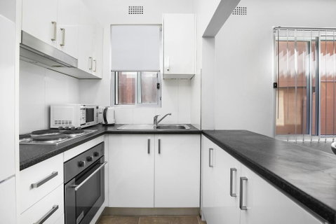 3 South Pacific Apartments - Australia Accommodation 3