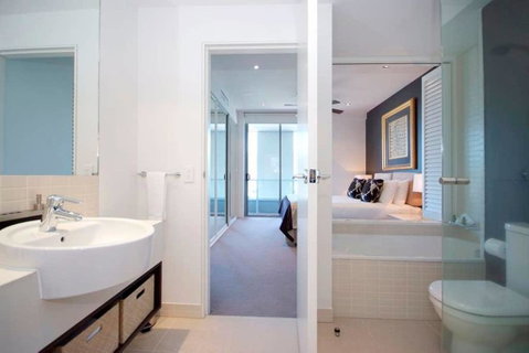 301 Harbour Lights - Australia Accommodation 1