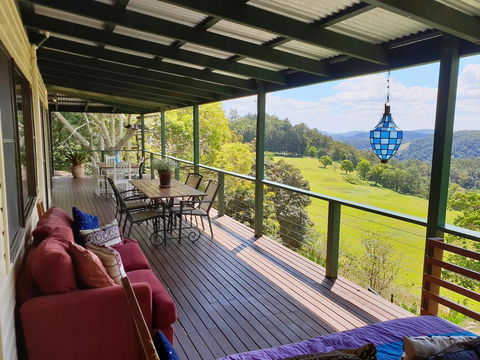305 Montville - Australia Accommodation 0