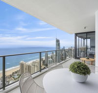 4 Bedroom Sub Penthouse Lvl 60 at Circle on Cavill - Australia Accommodation