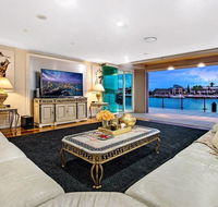 4.5 Million Dollar Surfers Paradise Dream Mansion - Australia Accommodation