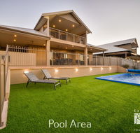 5 Kestrel Place - PRIVATE JETTY  POOL - Australia Accommodation