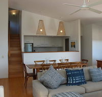5 ON COAST - Australia Accommodation