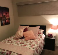 5 Star Room with own Bathroom - Singles Couples Families or Executives - Australia Accommodation