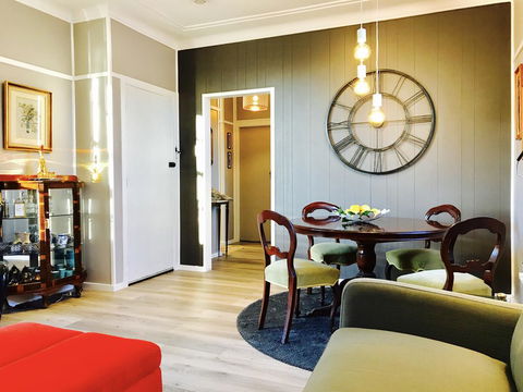 50s Fibro Chateau - Australia Accommodation 2