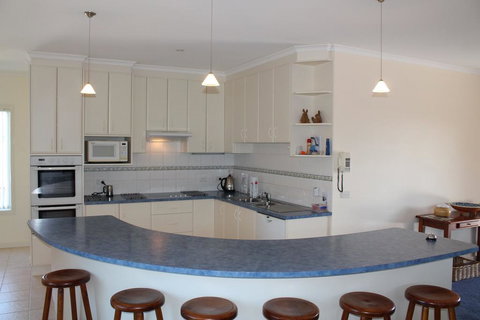 61 Red Rocks Rd, Cowes - Australia Accommodation 3