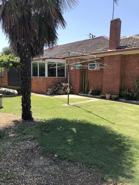 725 Myrtleford-Yackandandah Road - Australia Accommodation 0