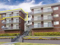 9 'Adriana' 83 Ronald Avenue - fabulous views  aircon