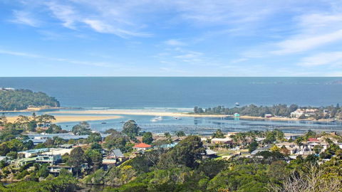 91 Berrambool Drive - Australia Accommodation 0