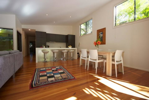 @LIZZIE - Australia Accommodation 1