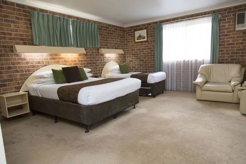 A Line Motel - Australia Accommodation 2