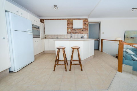 A Yachtsmans Rest, Unit 4/37 Victoria Parade - Australia Accommodation 2