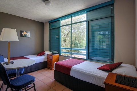 AAA Airport Albion Manor Apartments And Motel - Australia Accommodation 1