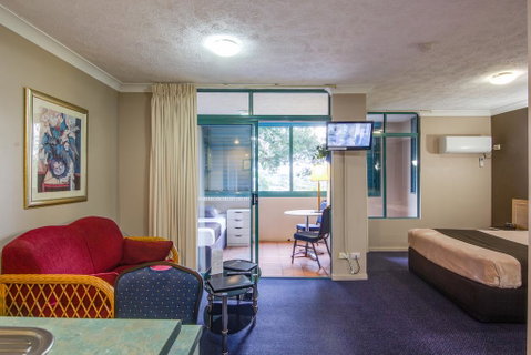 AAA Airport Albion Manor Apartments And Motel - Australia Accommodation 3