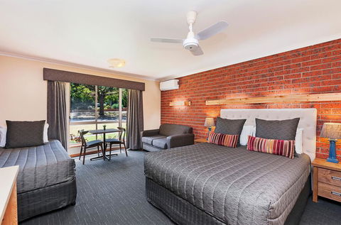 AAt 28 Goldsmith Motel - Australia Accommodation 0
