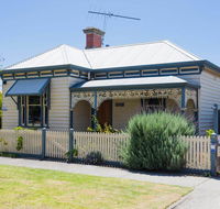 Abaleen House - Australia Accommodation