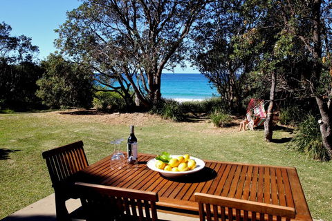 Absolute Beachfront Mollymook - Australia Accommodation 1